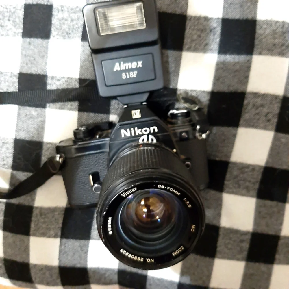35 mn. Nikon Aimex 818F camera
